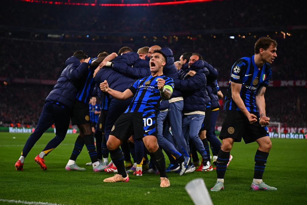 斯在国内外 斯在国内外